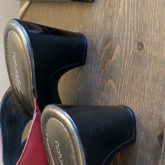 Naturalizer Red Mules size 11 - Picture 5 of 10